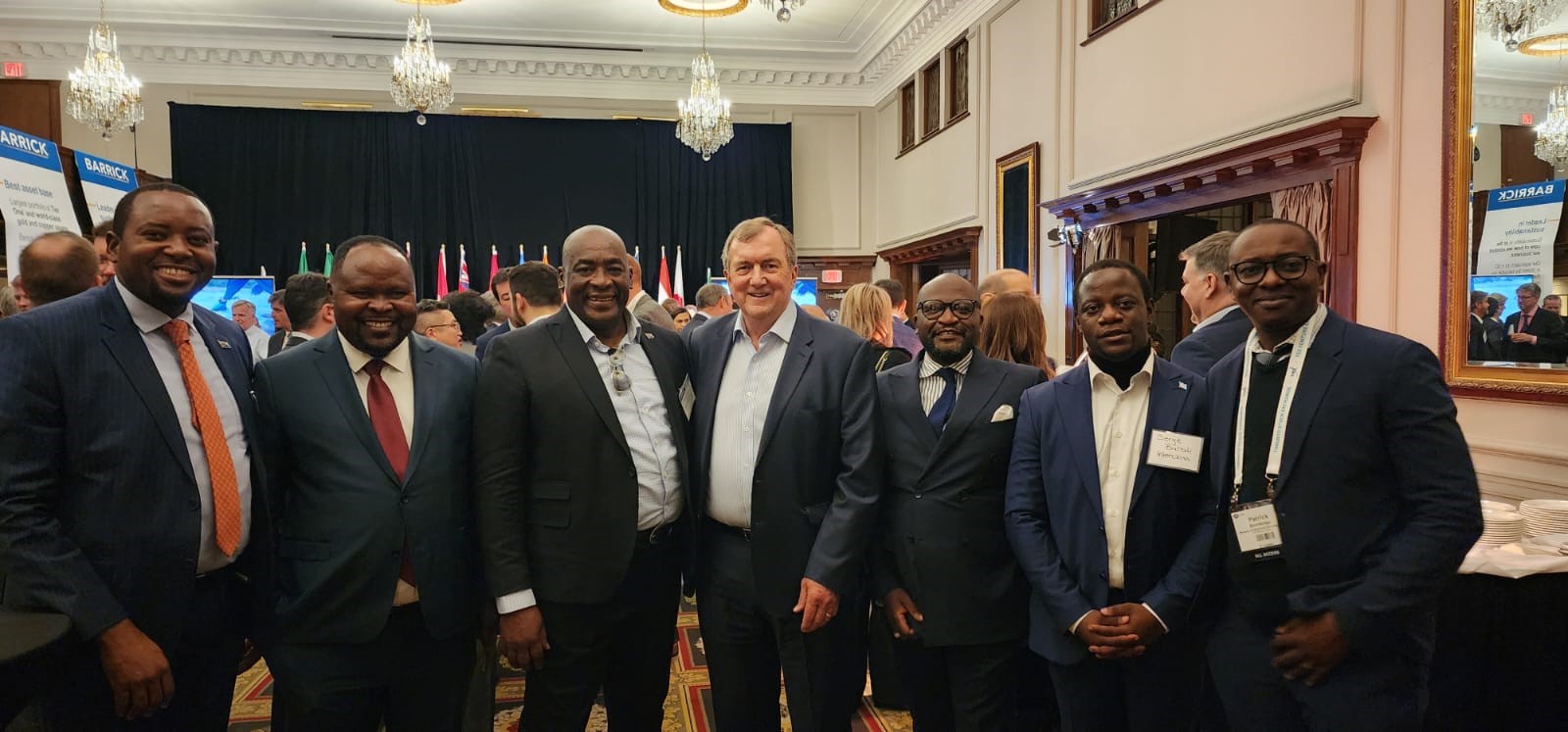 En marge de la PDAC au Canada : MD-Services de Didi Mudogo a lancé le ‘’DRC-Lunch’’ à Toronto avec le soutien de Barrick Gold et du ‘’Zulu Blanc’’ Mark Bristow.